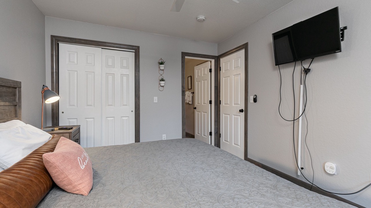 Photo of Bedroom in Branson