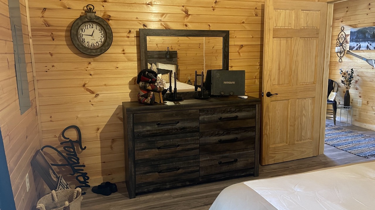 Photo of Bedroom in Bronston