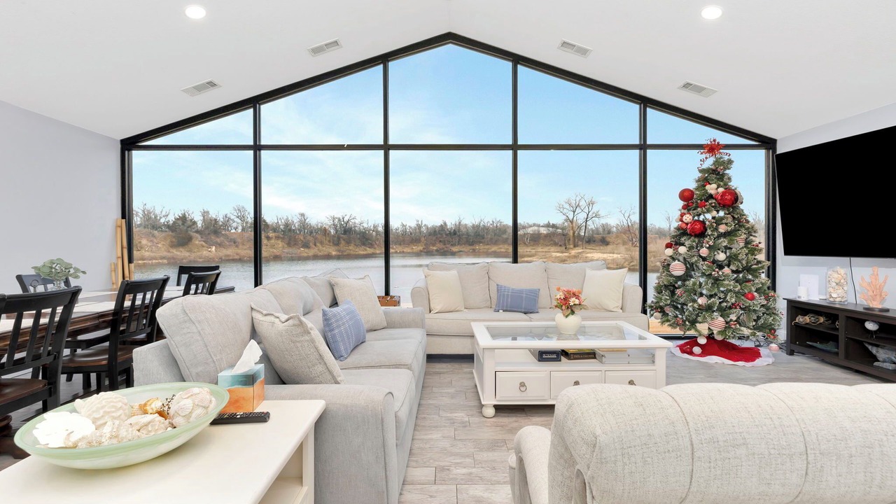 Photo of Livingroom in Harvey County