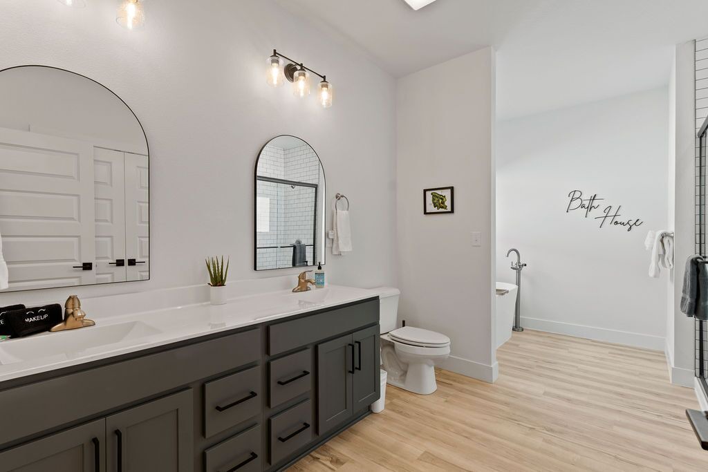 Photo of Bathroom in Indian Point
