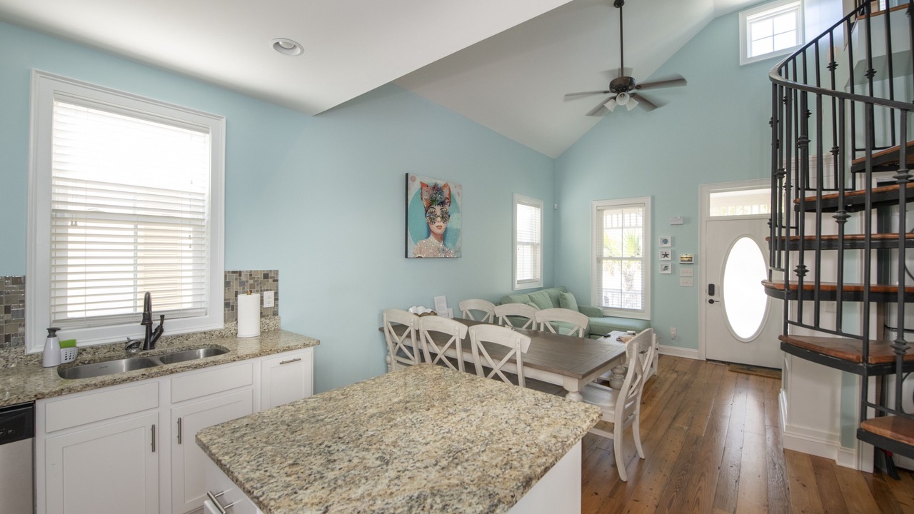 Photo of Bedroom in Atlantic Beach