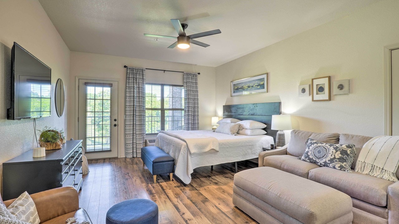 Photo of Bedroom in Branson West
