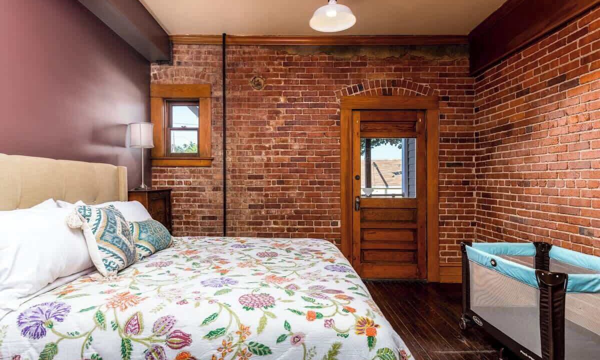 Photo of Bedroom in Riverview