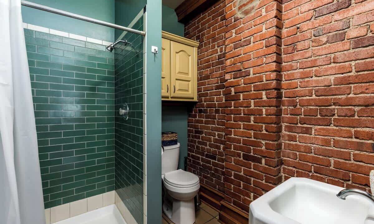 Photo of Bathroom in Riverview