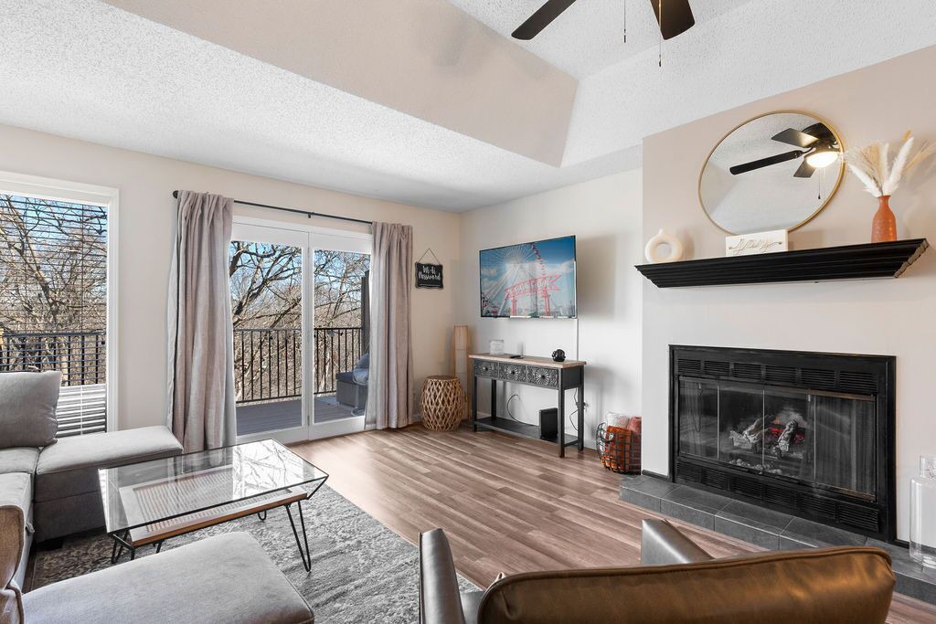 Photo of Livingroom in Notch Estates