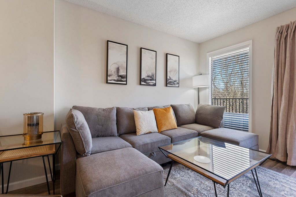 Photo of Livingroom in Notch Estates