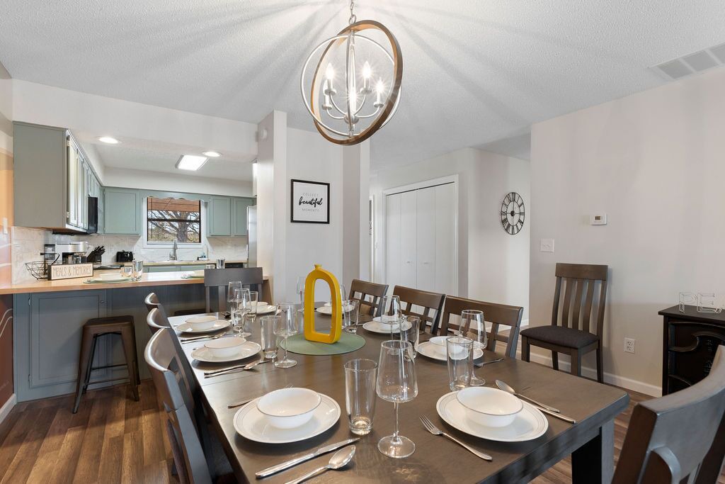 Photo of Others in Notch Estates