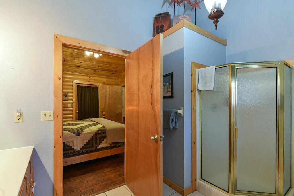 Photo of Bedroom in Notch Estates