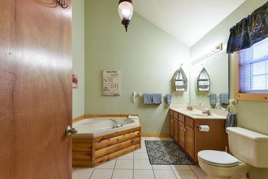 Photo of Bathroom in Notch Estates