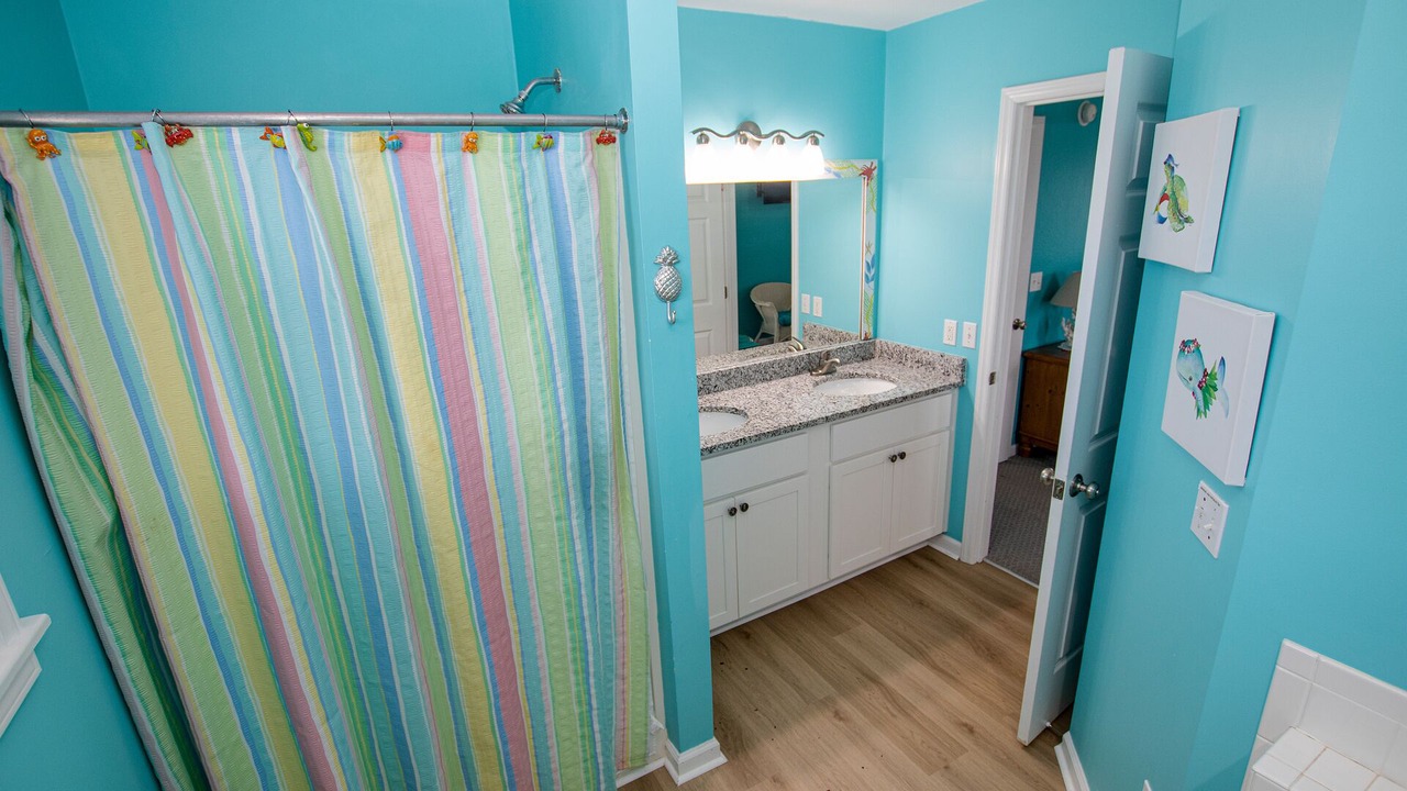 Photo of Bathroom in Hatteras