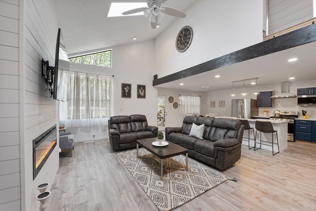 Photo of Livingroom in S Y Jackson