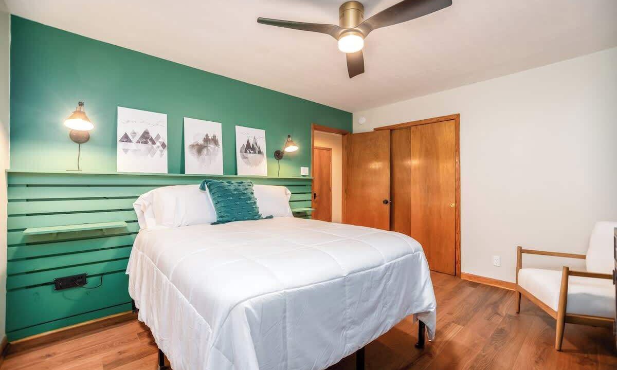 Photo of Bedroom in Parsons