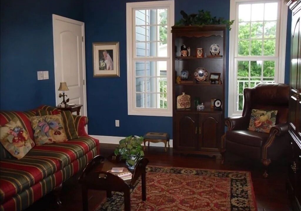 Photo of Livingroom in Mid America