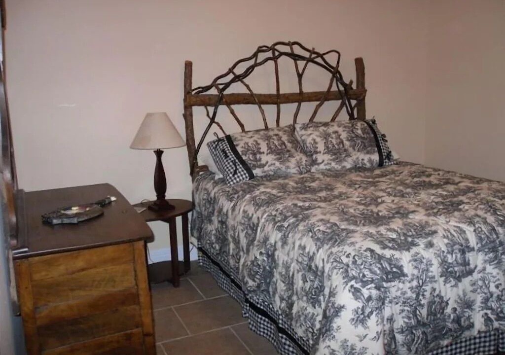 Photo of Bedroom in Mid America