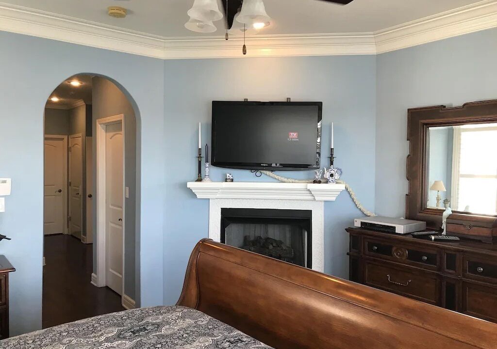 Photo of Bedroom in Mid America