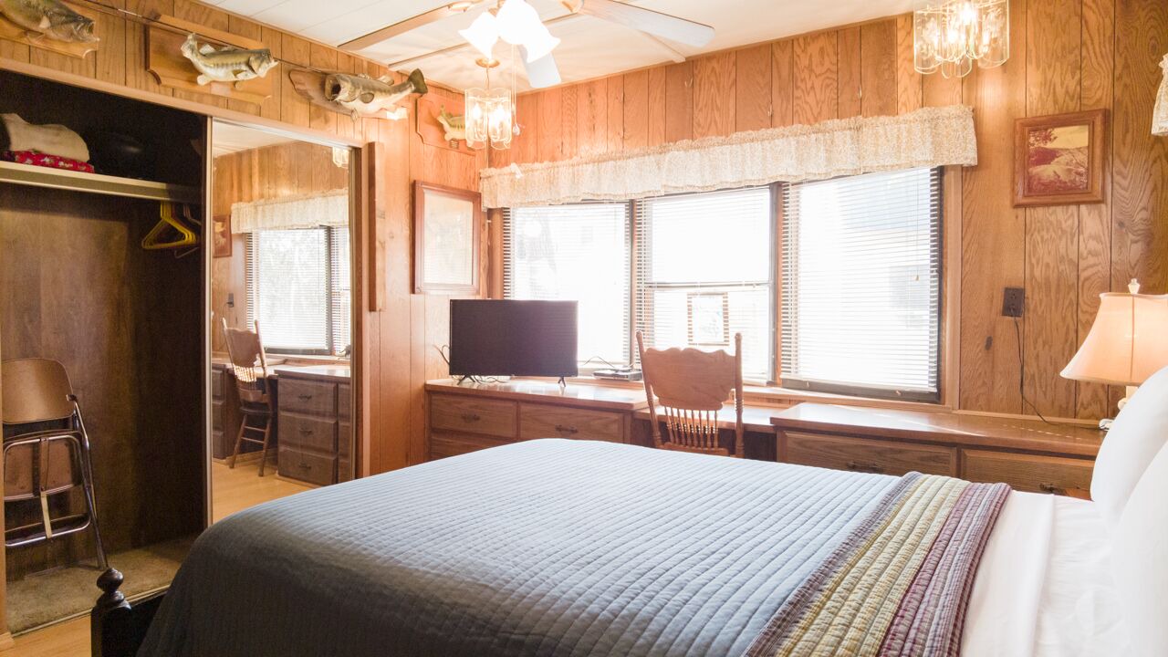 Photo of Bedroom in Hollister