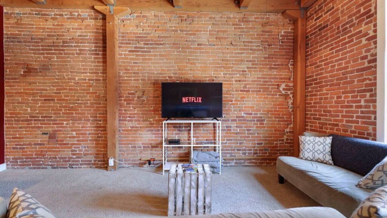 Photo of Livingroom in River Market