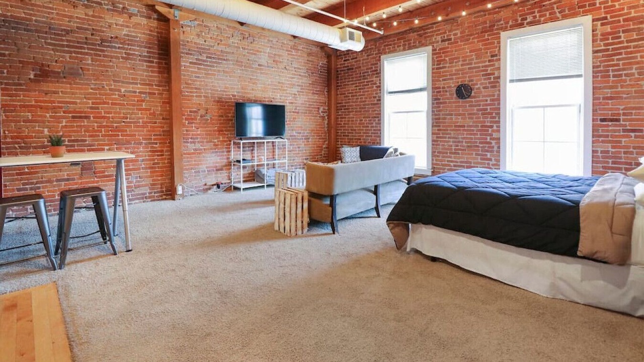 Photo of Bedroom in River Market