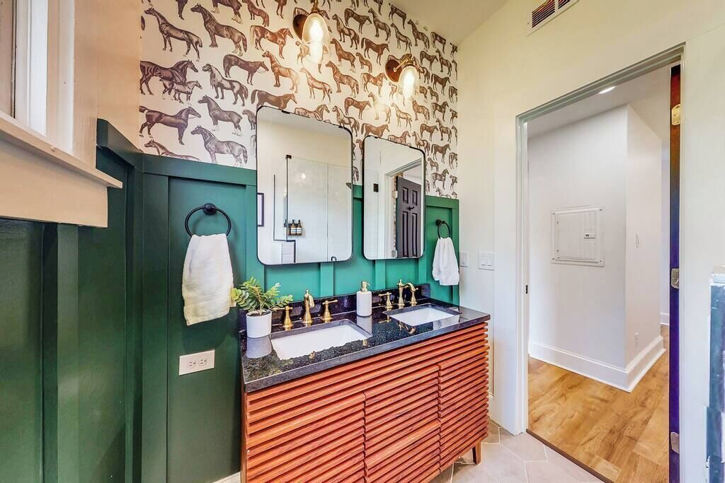 Photo of Bathroom in Phoenix Hill
