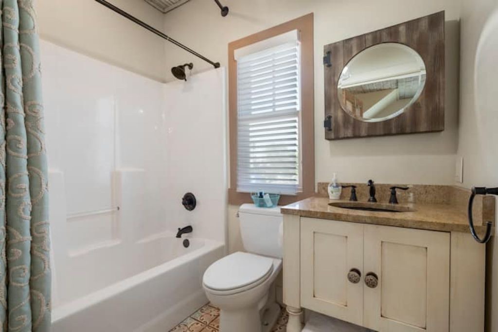 Photo of Bathroom in Eufaula
