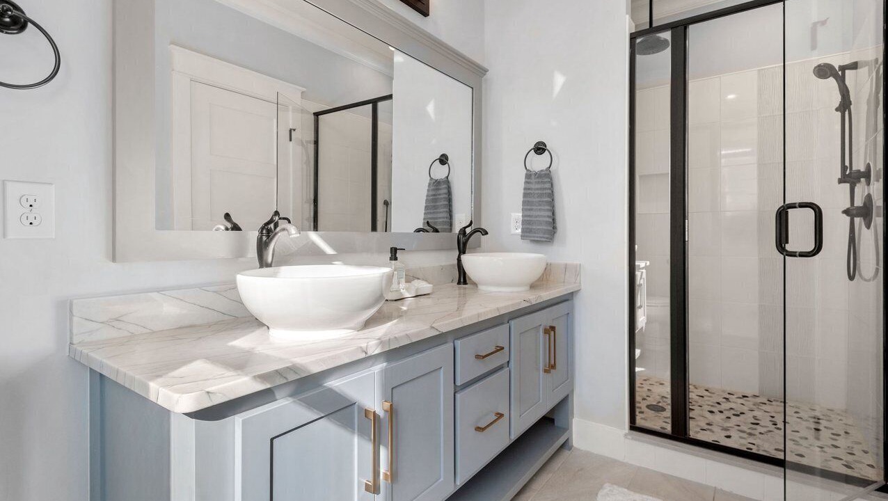 Photo of Bathroom in Manteo