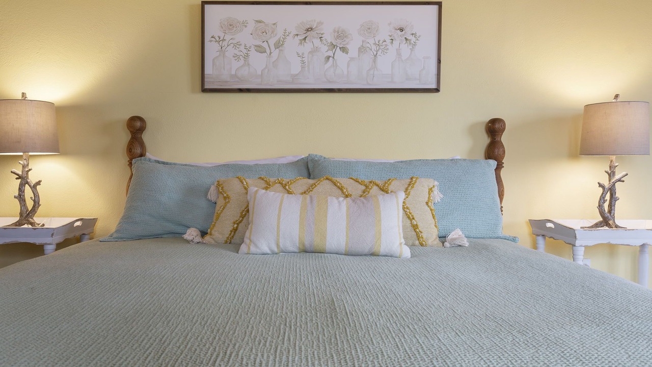 Photo of Bedroom in Blue Eye