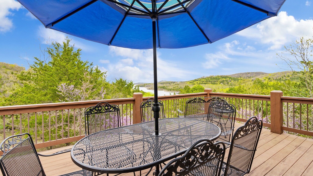 Photo of Outdoor in Blue Eye