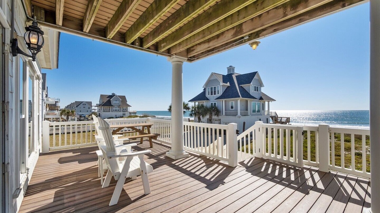 Photo of Bedroom in North Topsail Beach
