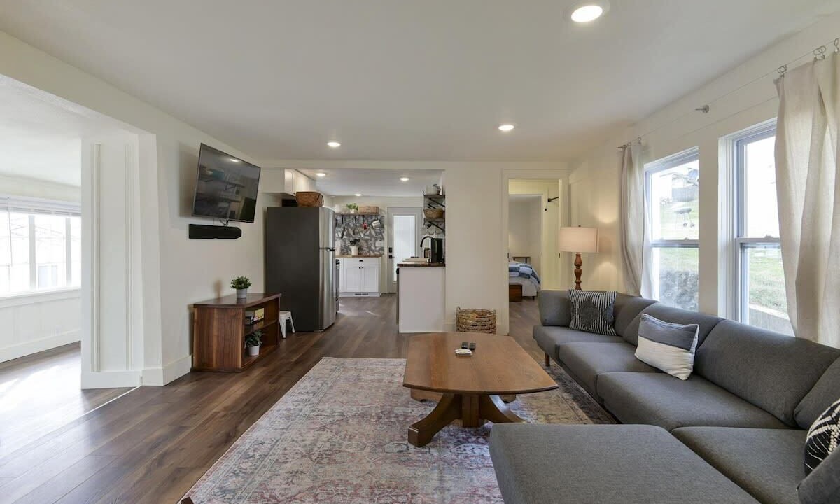 Photo of Livingroom in Rockaway Beach