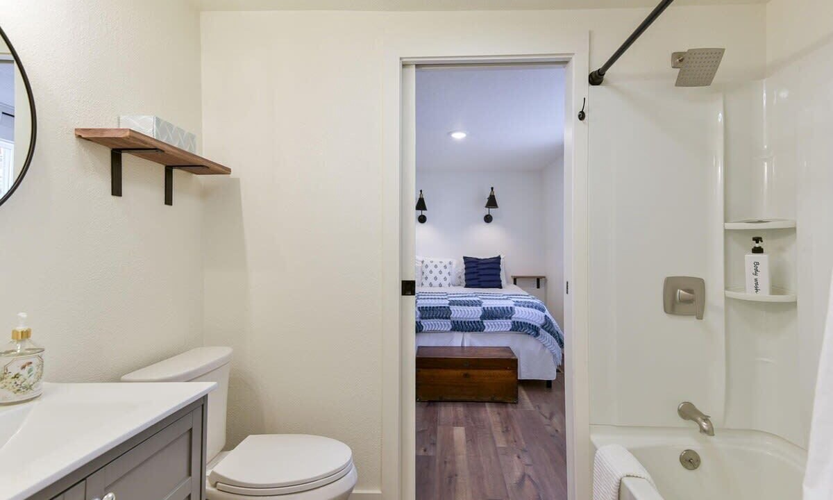 Photo of Bathroom in Rockaway Beach