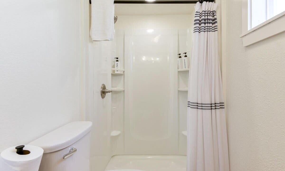 Photo of Bathroom in Rockaway Beach