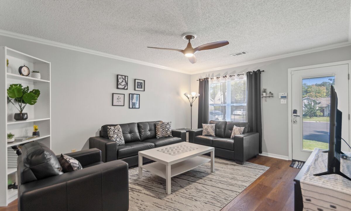 Photo of Livingroom in Sherwood