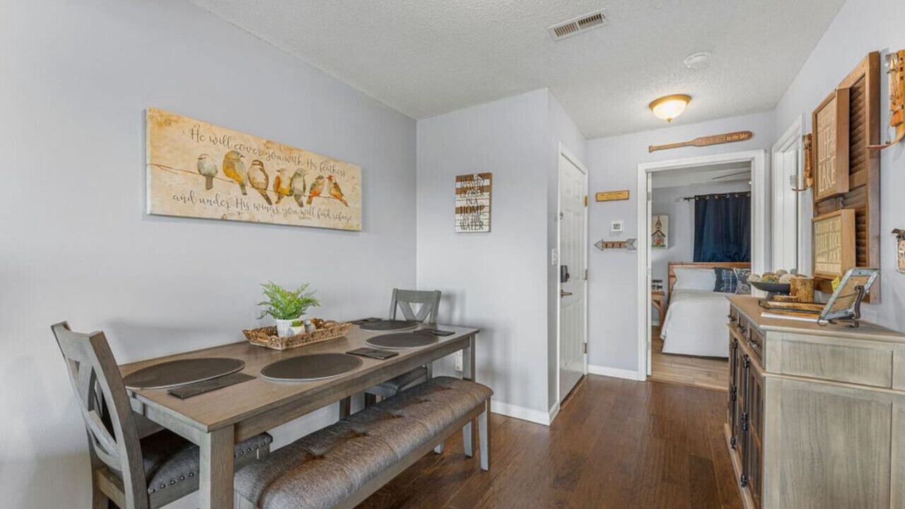 Photo of Others in Notch Estates