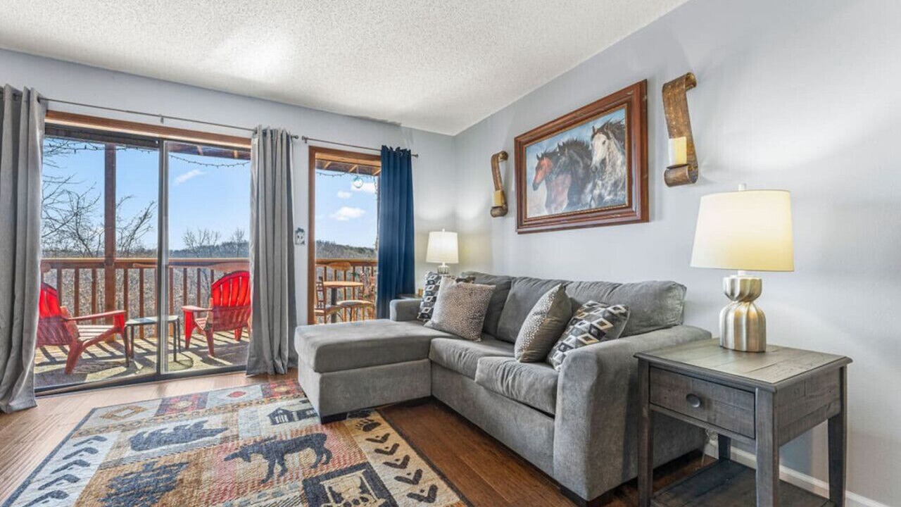 Photo of Livingroom in Notch Estates