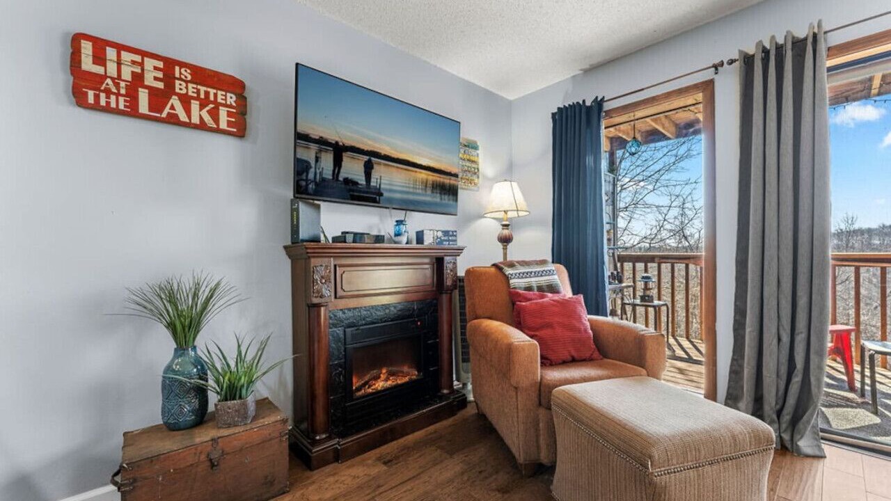 Photo of Livingroom in Notch Estates