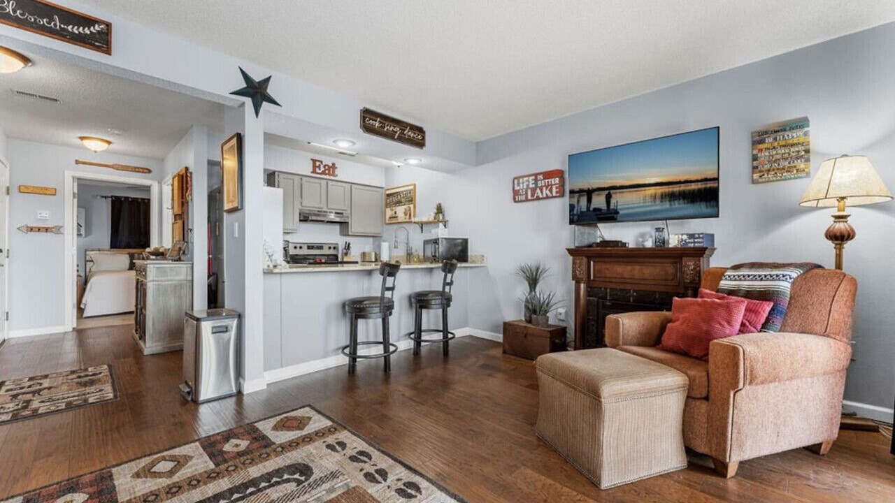 Photo of Others in Notch Estates