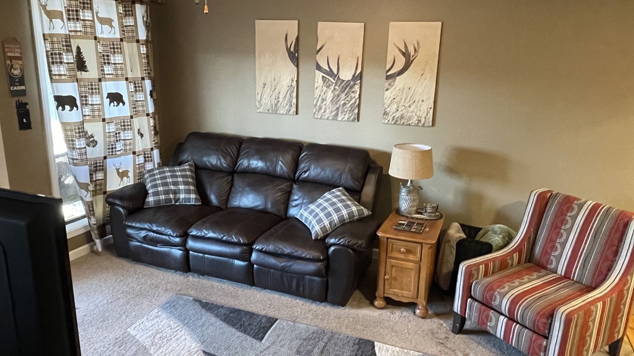 Photo of Livingroom in Notch Estates