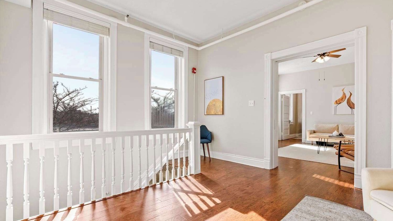 Photo of Livingroom in Shelby Park