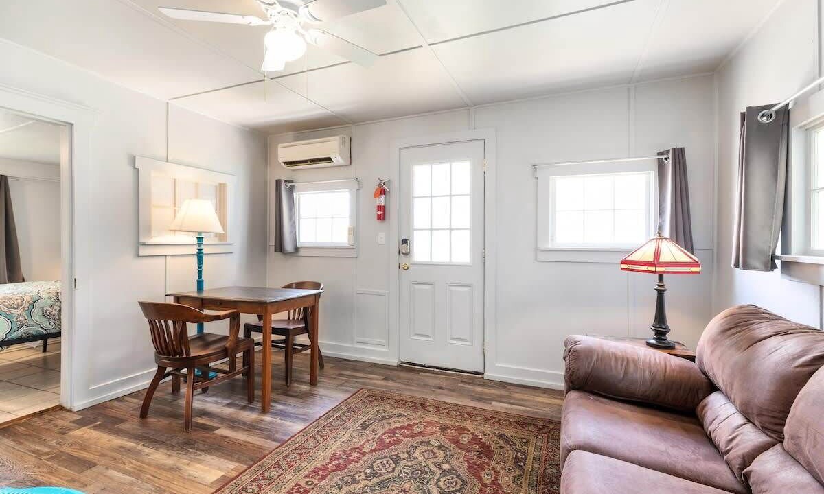 Photo of Livingroom in Rockaway Beach