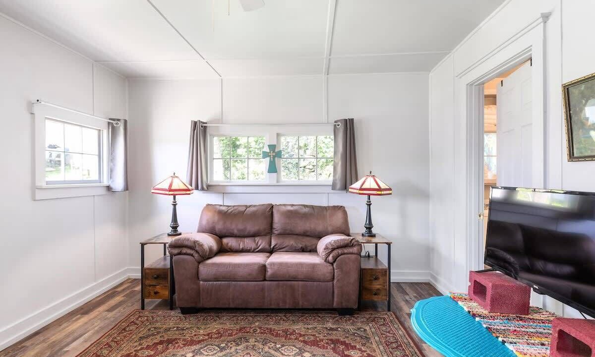 Photo of Livingroom in Rockaway Beach