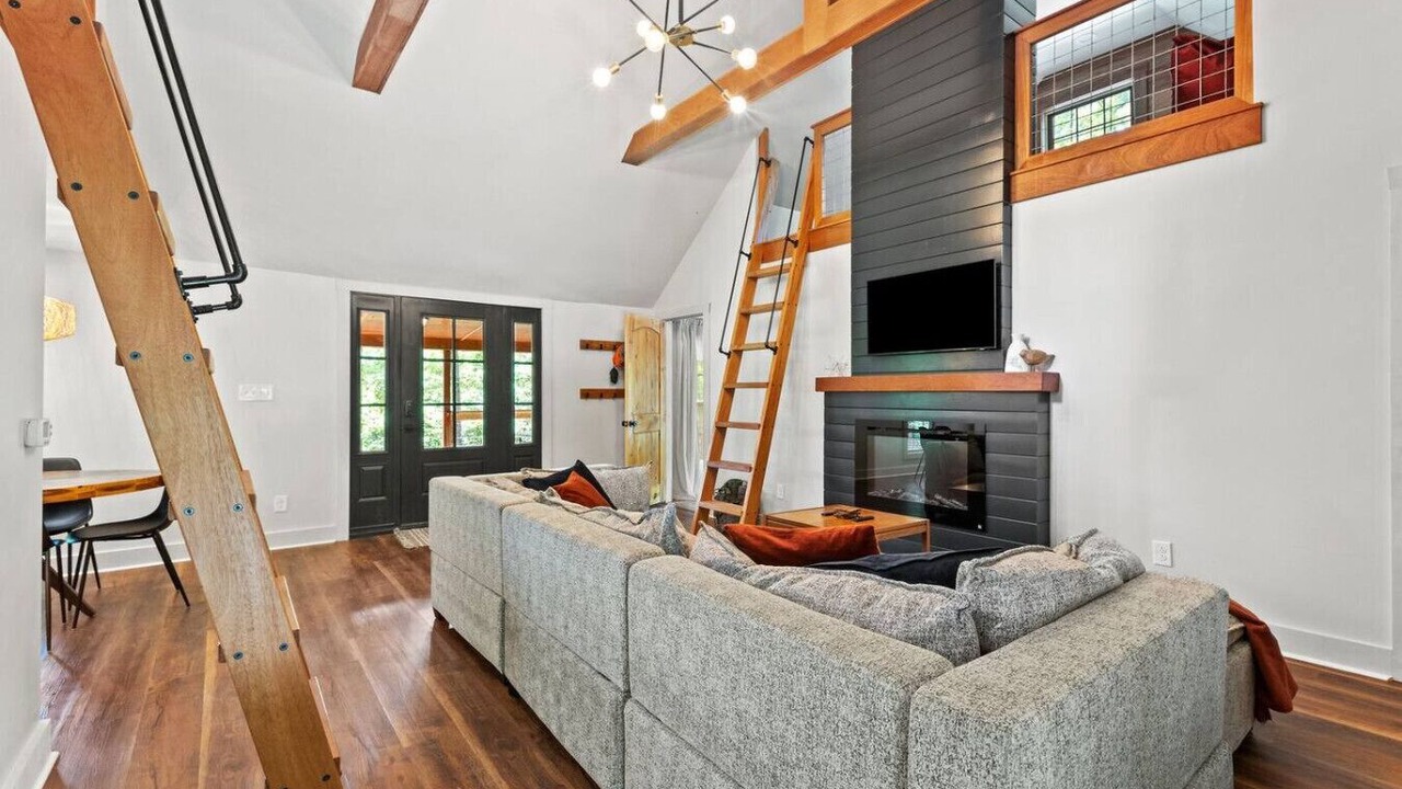Photo of Livingroom in Stanton