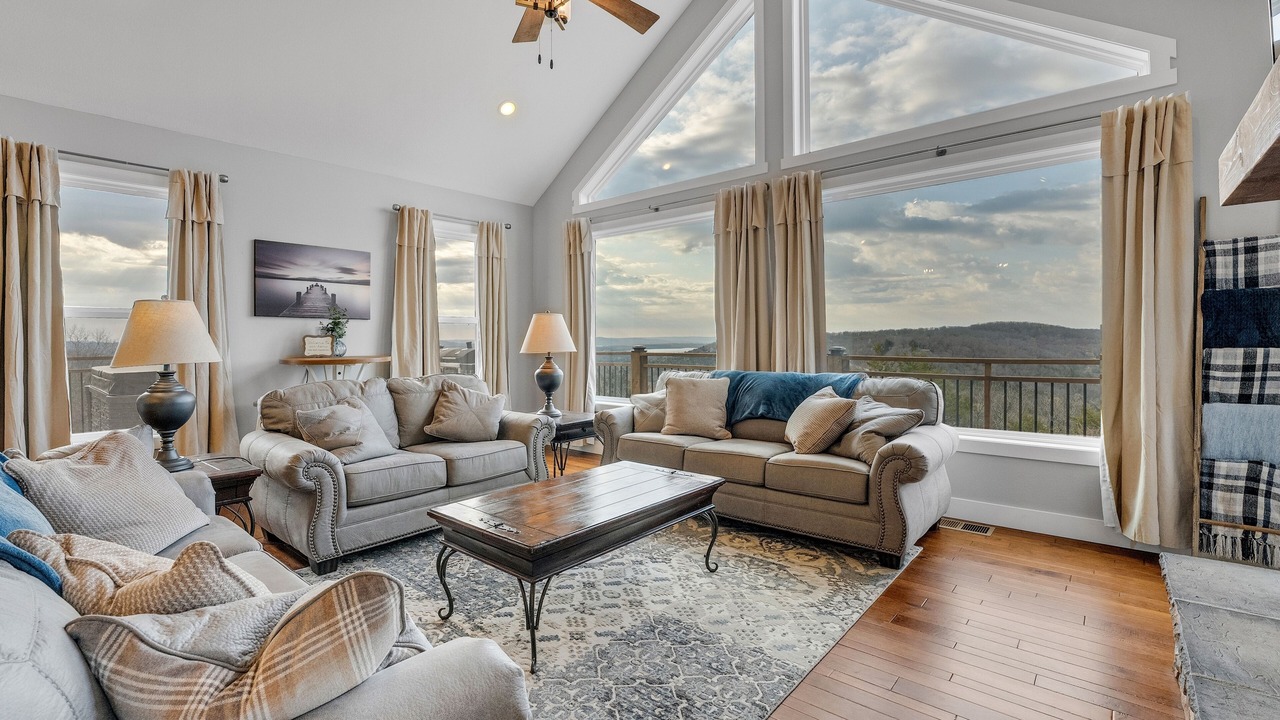Photo of Bedroom in Branson West