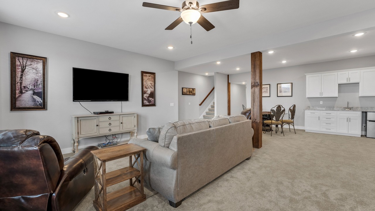 Photo of Bedroom in Branson West