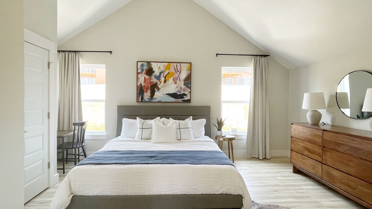 Photo of Bedroom in Kimberling City