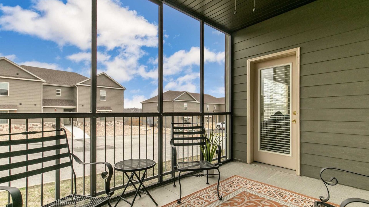 Photo of Patio Balcony in Branson West