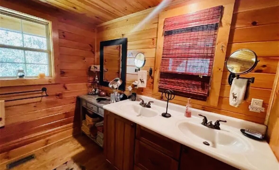 Photo of Bathroom in Stecoah