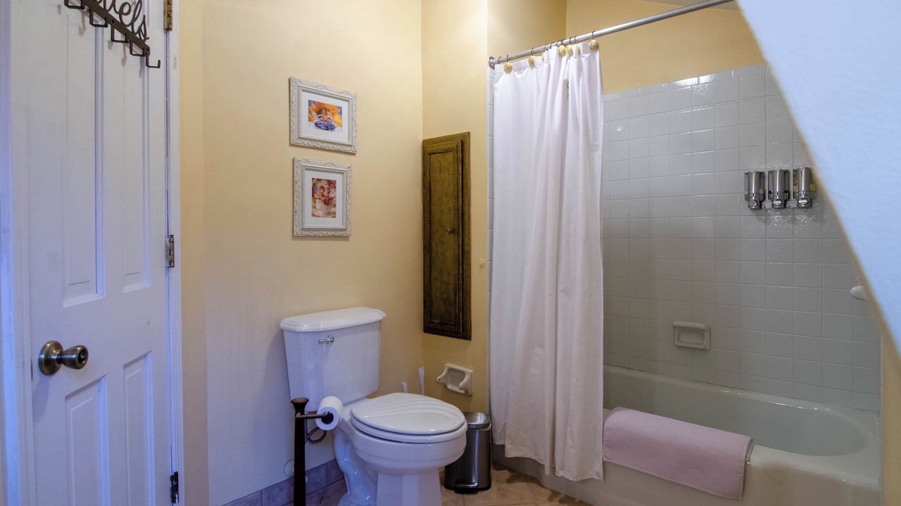 Photo of Bathroom in Shepherdsville