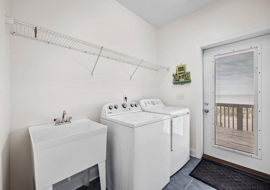 Photo of Bedroom in North Topsail Beach
