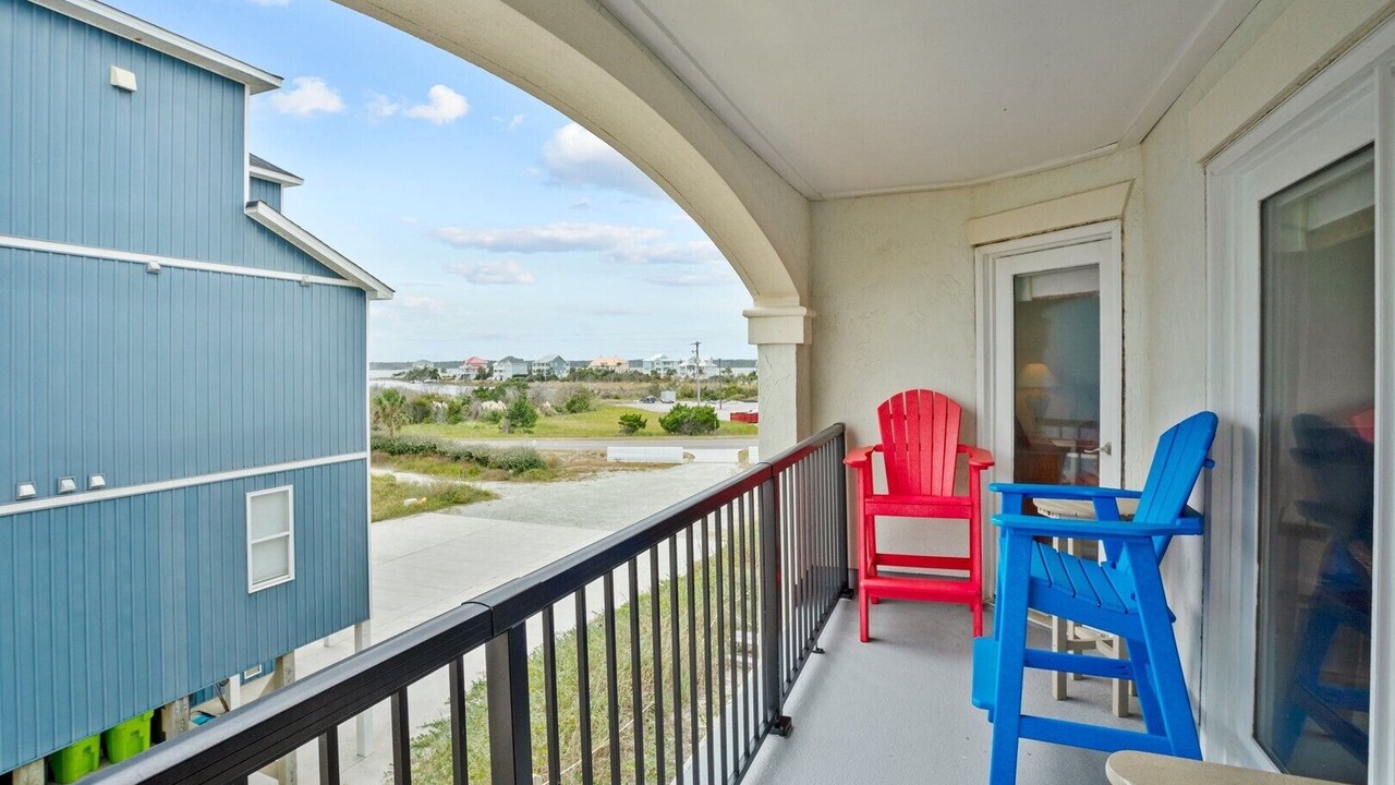 Photo of Patio Balcony in North Topsail Beach