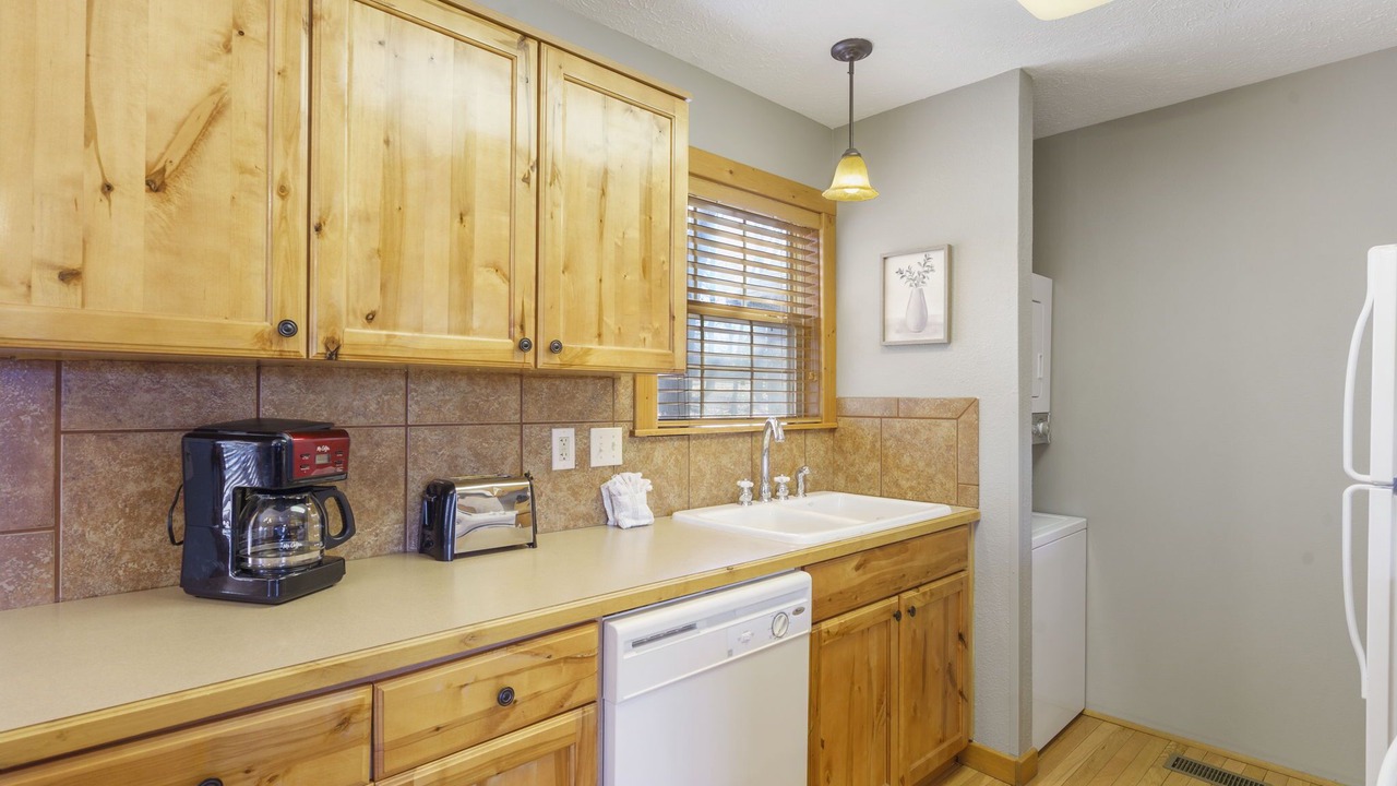 Photo of Kitchen in Reeds Spring